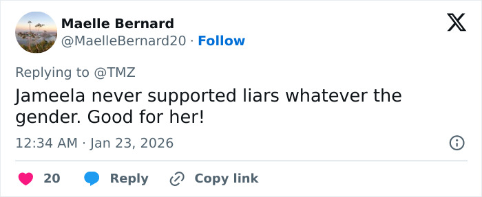 Tweet showing user Maelle Bernard praising British actress Jameela Jamil for calling out a villain, referencing Blake Lively texts.