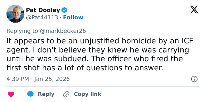 Screenshot of tweet discussing Alex Pretti holding his phone during fatal encounter and online debate about the incident. Screenshot of tweet discussing Alex Pretti holding his phone during fatal encounter and online debate about the incident.