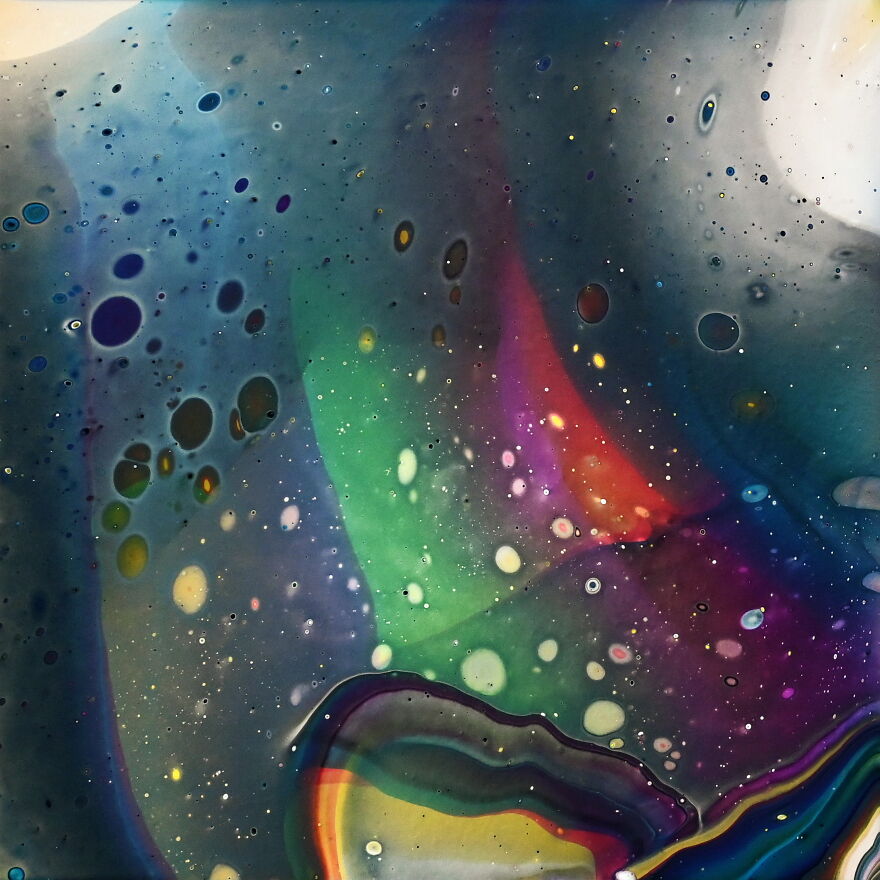 Titanium White vs. Pearl White In A Flip Cup Acrylic Pour