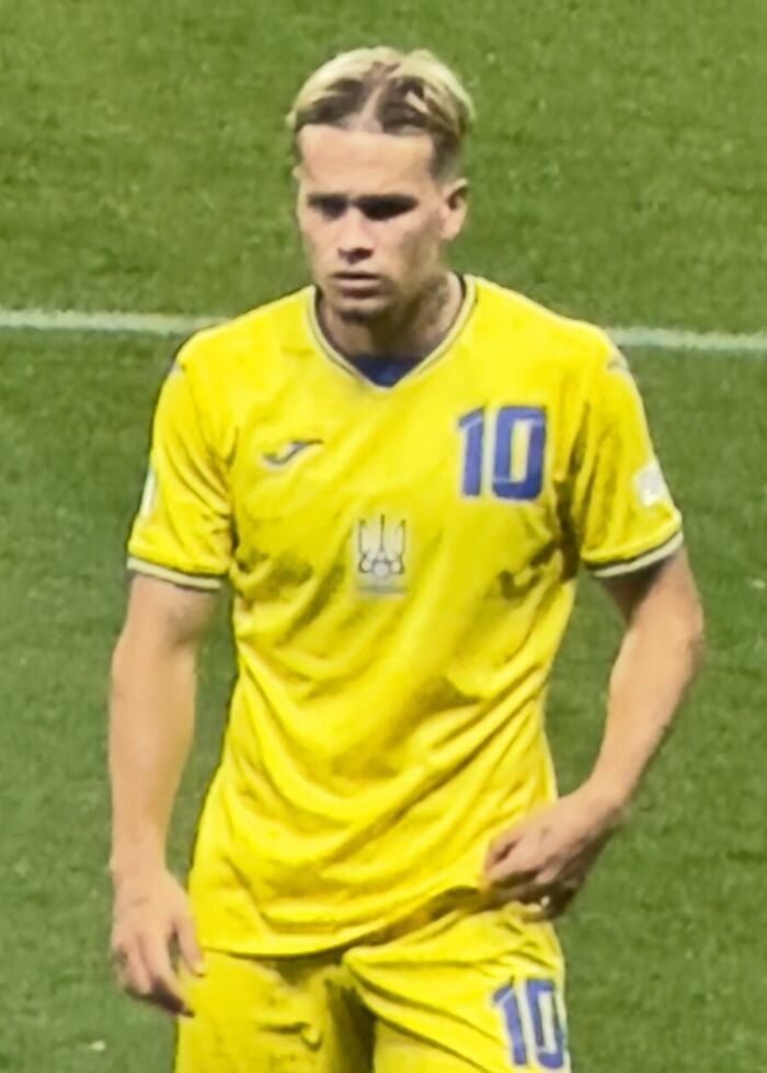 Footballer Mykhailo Mudryk, 25