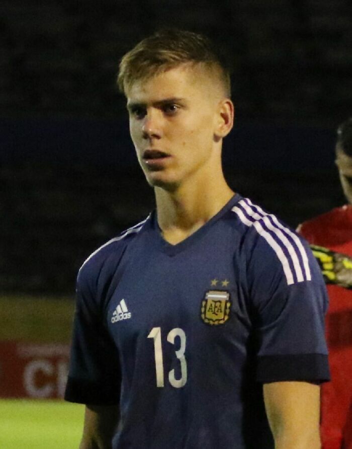 Footballer Juan Foyth, 28