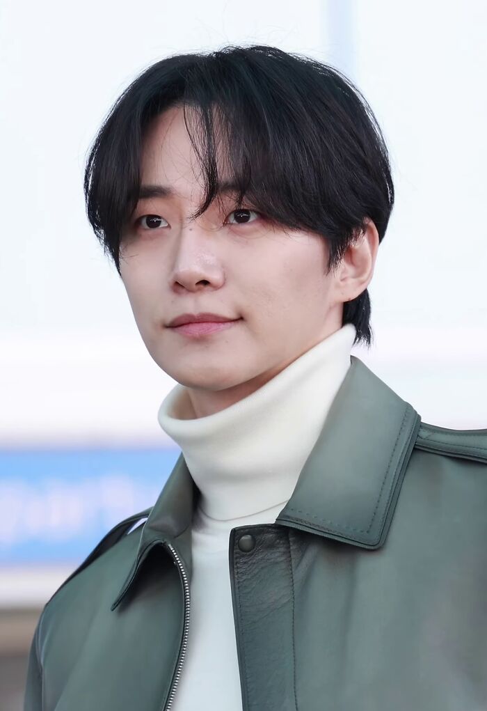 Singer and Actor Lee Jun-Ho, 36