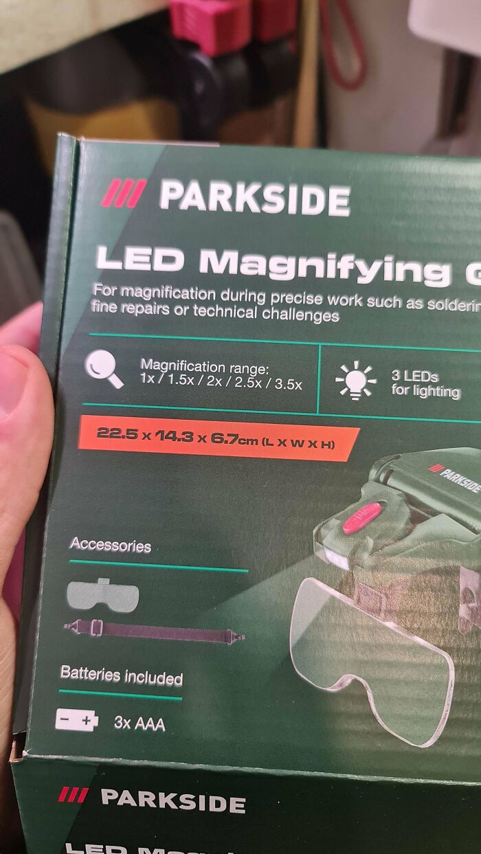 Packaging of Parkside LED magnifying glass with magnification levels and battery info, illustrating you had one job fails.