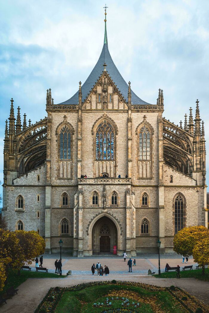 Grand gothic cathedral architecture, a beautiful and imposing structure with intricate details.