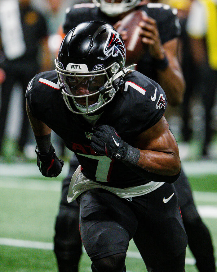 Football Player Bijan Robinson, 24