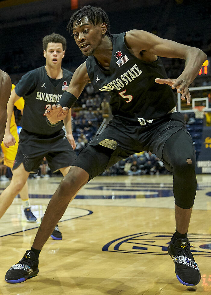 Basketball Player Jalen Mcdaniels, 28
