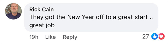 Facebook comment praising gay couple after New Year's Eve kiss, profile photo and 27 likes Facebook comment praising gay couple after New Year's Eve kiss, profile photo and 27 likes