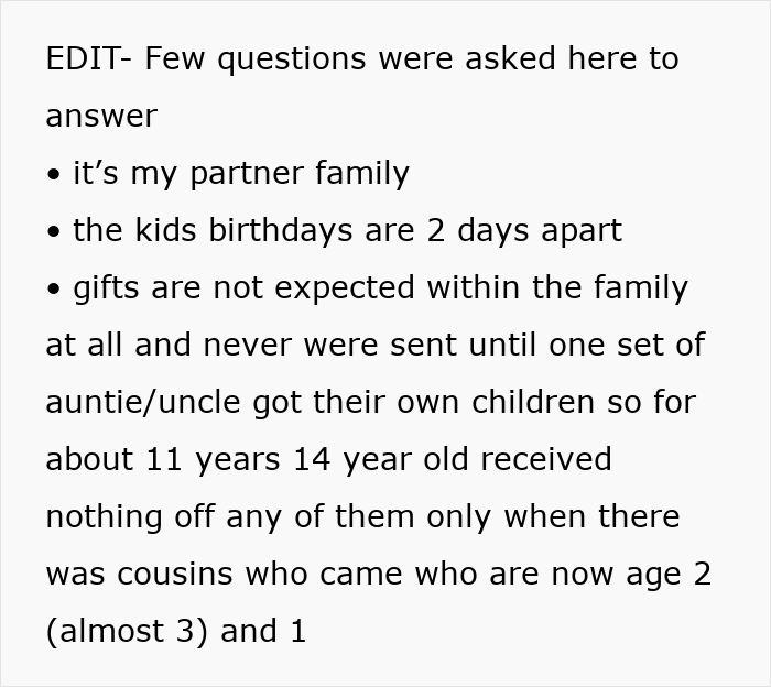 Text discussing family dynamics where aunties show favoritism by celebrating one child more, causing a mom to finally snap.