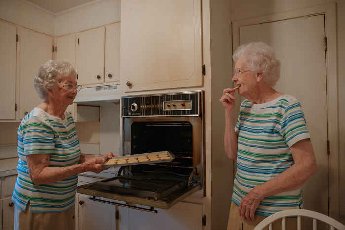 Fay And Gay: Two Lives, One Story — By Samantha Yancey (24 Pics)