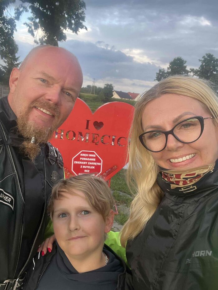 A Family Road Trip, Two Old Harleys, And 8,500 KM Of Hope For A 15-Year-Old With Cancer A Family Road Trip, Two Old Harleys, And 8,500 KM Of Hope For A 15-Year-Old With Cancer