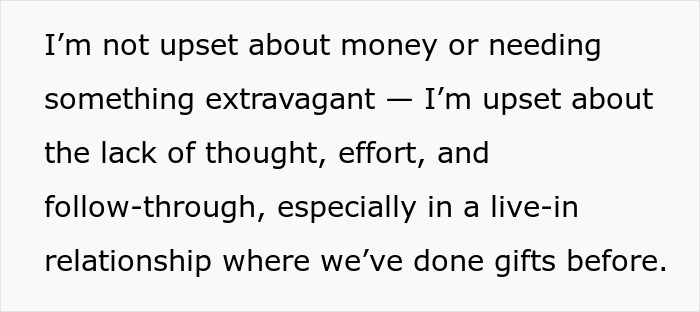 Text highlighting disappointment over lack of effort in buying Christmas presents in a live-in relationship.