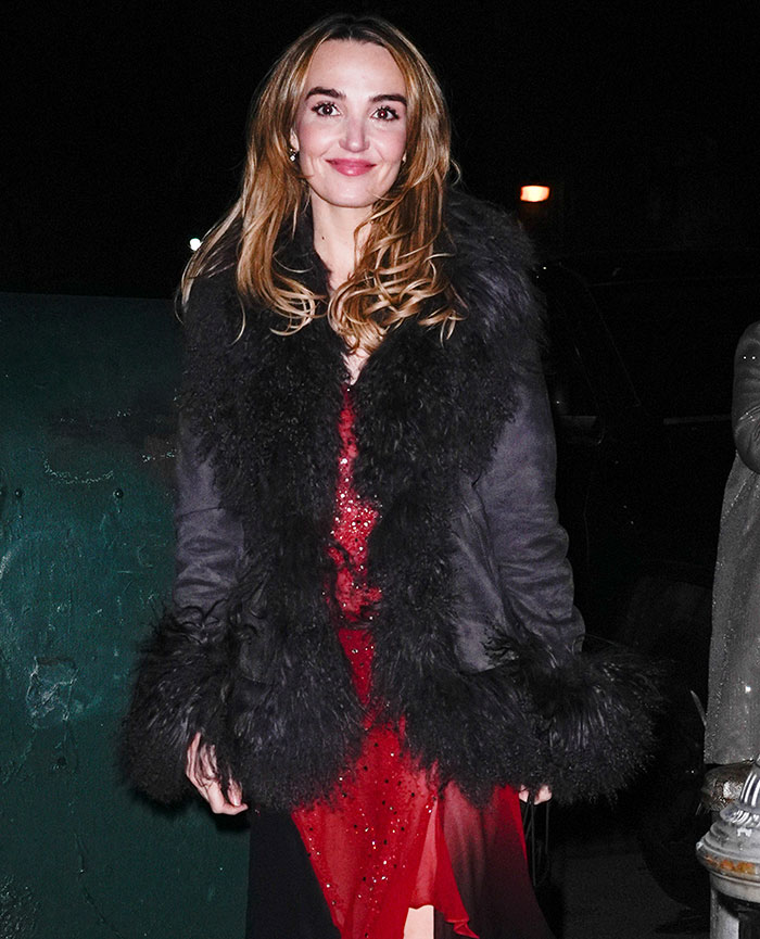 “Really Disturbing”: SNL Star Reveals “Botched” Cosmetic Procedures In Concerning Photos “Really Disturbing”: SNL Star Reveals “Botched” Cosmetic Procedures In Concerning Photos