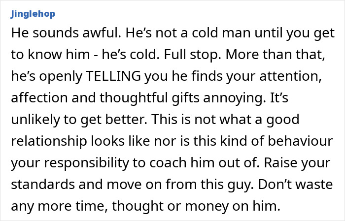 Text comment criticizing a guy who mocks his girlfriend&rsquo;s gift and demands space after a long work trip.