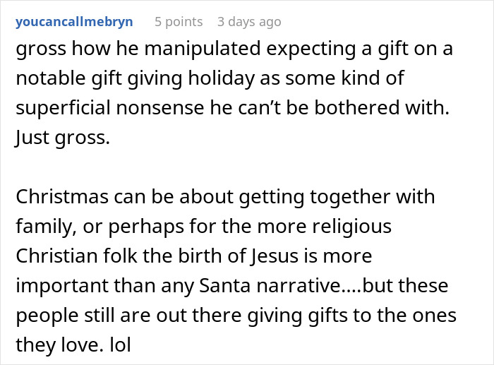 Reddit user criticizes man for failing to buy Christmas presents for girlfriend and blaming the holiday sneaking up on him.