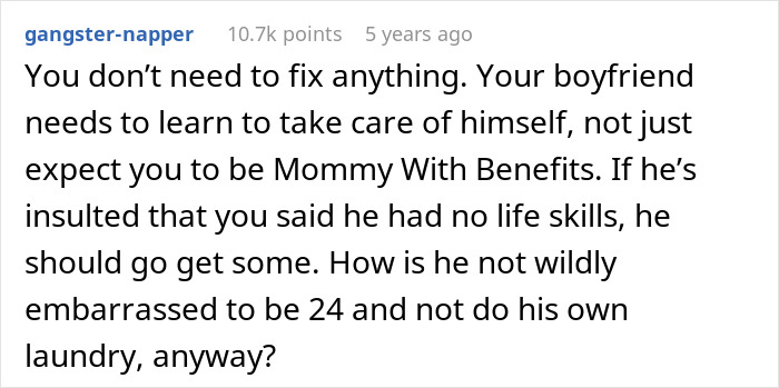 Comment discussing a man wanting to move in without learning chores and being criticized for lacking life skills.