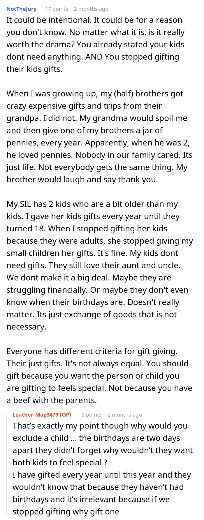 Forum discussion text about aunties celebrating one kid and showing favoritism, leading to mom's frustration with the behavior.
