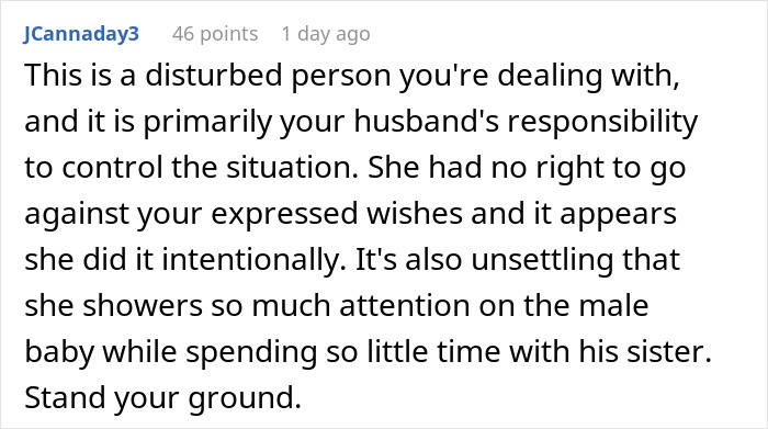 Reddit comment screenshot discussing conflict; mom takes her baby and urged to stand her ground