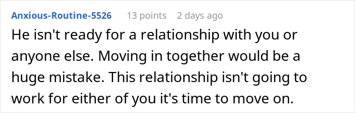 Comment discussing a widower boyfriend's unreadiness for a relationship after being asked to take off his wedding ring.
