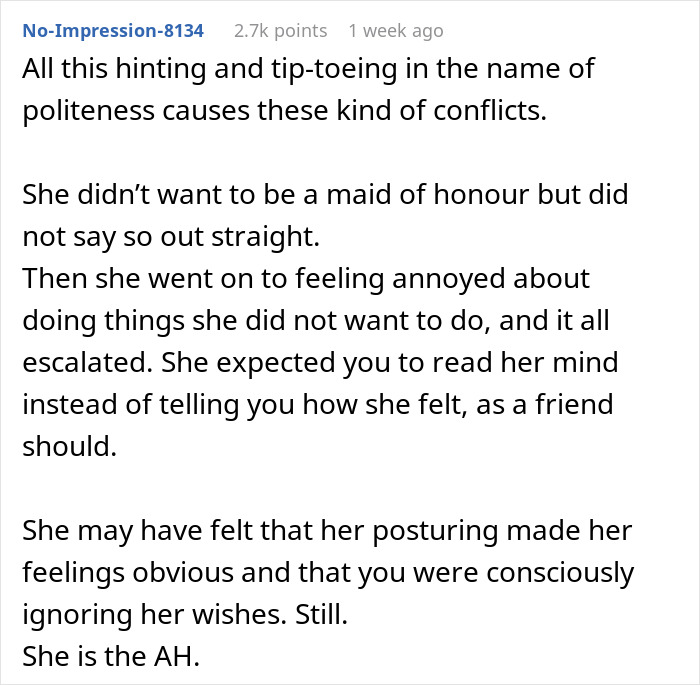 Reddit comment discussing conflict between maid of honour and bride over low effort and wedding tensions.