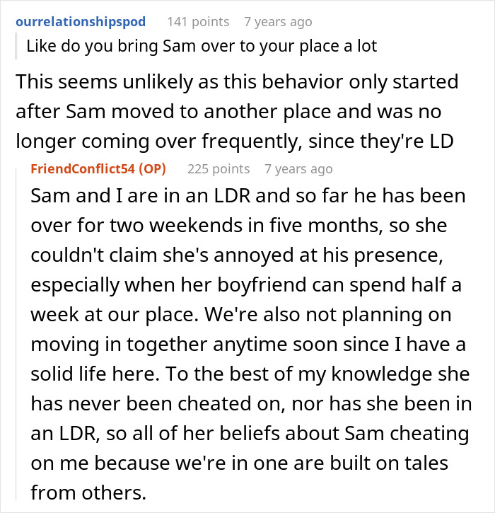 Screenshot of an online discussion where a woman fabricates evidence of cheating to convince her friend to end the relationship.