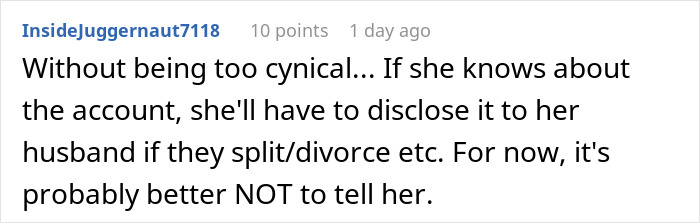 Comment discussing a woman worried about her tradwife sister and secretly starting a fund for her financial support.