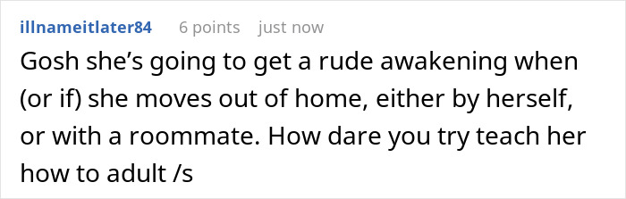 Screenshot of an online comment criticizing an annoyed mom who banishes her 15-year-old daughter over chores as pick me behavior.