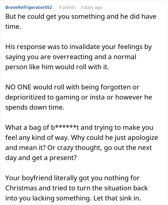 Comment discussing a man failing to buy Christmas presents for his girlfriend and dismissing her feelings.