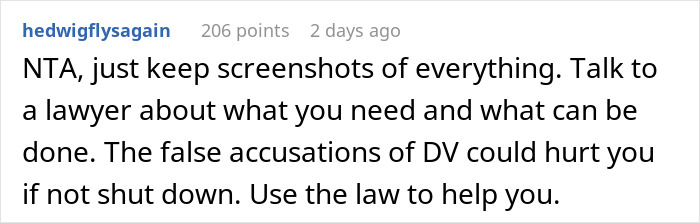 Comment advising to keep screenshots, consult a lawyer, and use the law against false accusations in an unemployed woman cheating case.