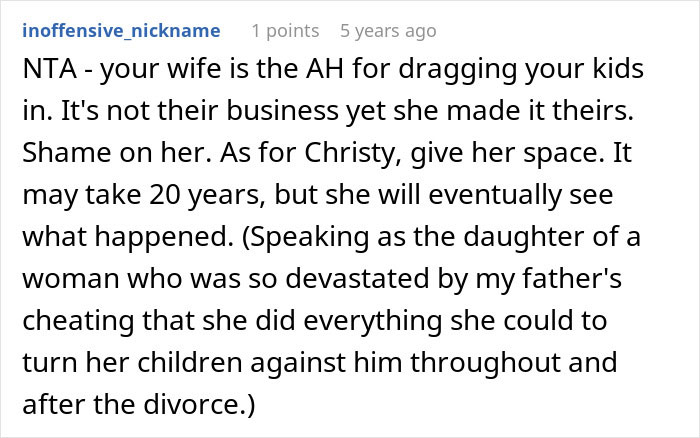 Reddit comment discussing a dad feeling guilty for distancing from daughter during messy divorce and the heartbreaking truth revealed.