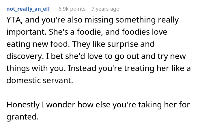 Comment discussing a chef girlfriend and boyfriend not going to restaurants, highlighting foodies' love for new experiences.