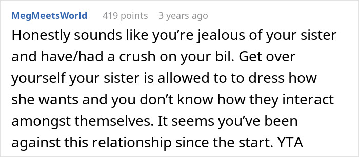 Screenshot of a user comment defending a woman&rsquo;s choice of dress, relating to a woman&rsquo;s nasty comment backfiring story.