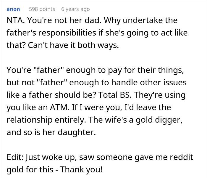Comment explaining a teen telling a guy he's not her dad and his refusal to give money, seen on Reddit. Comment explaining a teen telling a guy he's not her dad and his refusal to give money, seen on Reddit.