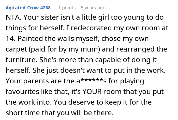 Reddit comment discussing a teen accused of crushing half-sister&rsquo;s dreams by refusing her Christmas wish.