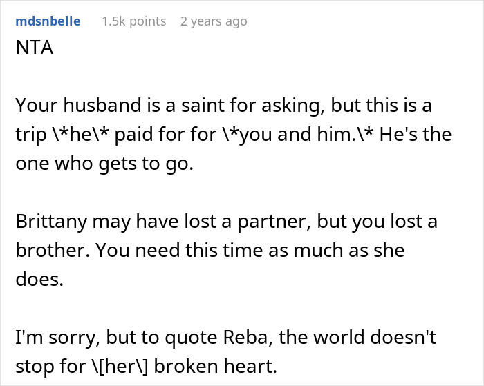 Screenshot of a forum post discussing a woman demanding friend kicks husband out of romantic getaway.