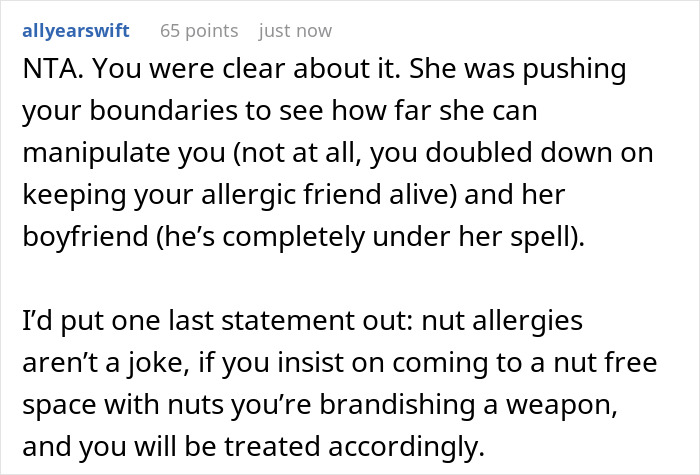 Screenshot of a forum comment explaining the importance of respecting food allergy restrictions at parties.
