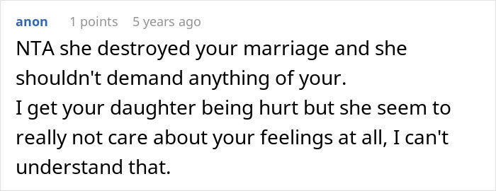 Screenshot of an online comment discussing a dad feeling guilty about distancing himself from his daughter during a messy divorce.