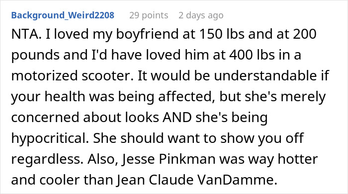 Screenshot of a Reddit comment discussing a woman demanding her swimmer boyfriend look like her friend&rsquo;s partner.