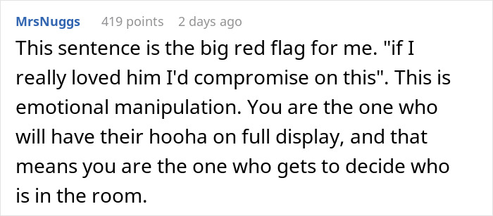 Screenshot of a Reddit comment discussing pregnant woman not wanting fianc&eacute;&rsquo;s mom in delivery room and compromise concerns.