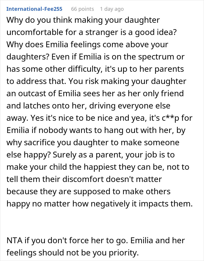 Forum screenshot of a comment arguing a parent wonders whether to make daughter attend a birthday everyone is skipping. Forum screenshot of a comment arguing a parent wonders whether to make daughter attend a birthday everyone is skipping.