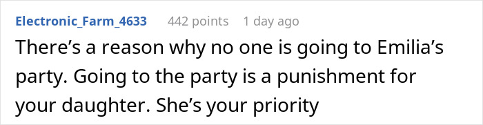 Screenshot of Reddit comment advising parent not to make daughter attend a birthday everyone is skipping Screenshot of Reddit comment advising parent not to make daughter attend a birthday everyone is skipping