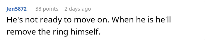 Screenshot of a forum comment discussing a widower boyfriend not ready to remove his wedding ring yet.