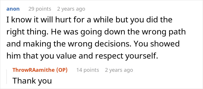 Screenshot of an honest online conversation about a lying boyfriend who went on a trip with a female friend.