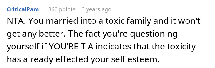 Screenshot of an online comment discussing a toxic family dynamic affecting self-esteem after a man calls his daughter-in-law fat.