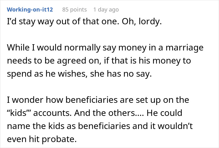 Reddit comment screenshot about inheritance plans and beneficiaries, mentioning a greedy mom reacting to money