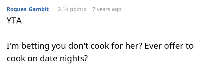 Screenshot of a Reddit comment discussing a chef boyfriend not going to restaurants and cooking for his girlfriend on date nights.