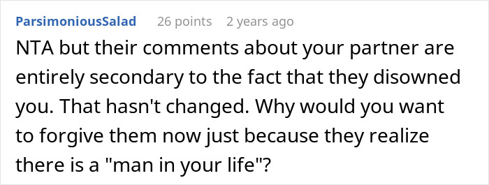 Screenshot of a discussion about parents disowning adult worker daughter and insulting her fiancé before seeking forgiveness. Screenshot of a discussion about parents disowning adult worker daughter and insulting her fiancé before seeking forgiveness.