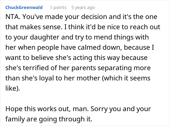 Text of a Reddit comment offering advice to a dad feeling guilty for distancing himself from daughter during messy divorce.