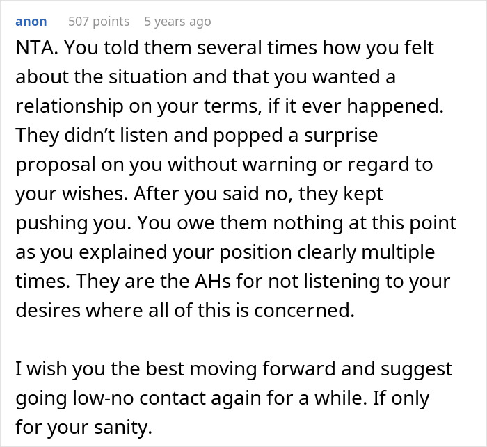 Text message screenshot showing advice on relationship boundaries and surprise proposals in an arranged marriage context.