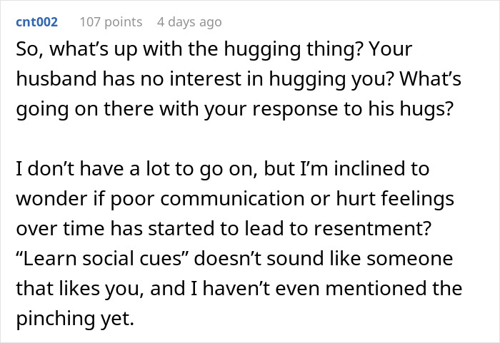 Screenshot of an online comment discussing husband&rsquo;s weird behavior and wife&rsquo;s reaction during dinner.