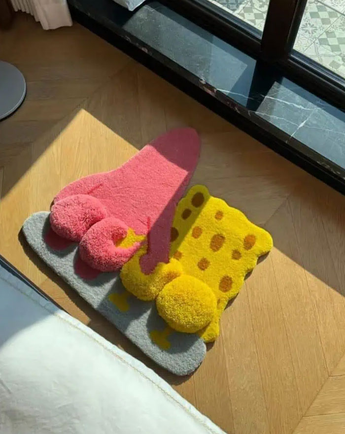 Colorful and playful interior design ideas with textured cushions adding a cozy and creative touch to the modern home decor.